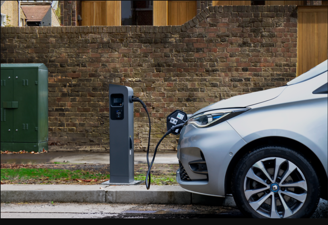 Carregador de Carro Elétrico Pode Pegar Fogo? A Verdade Por Trás do Medo (Guia Completo)